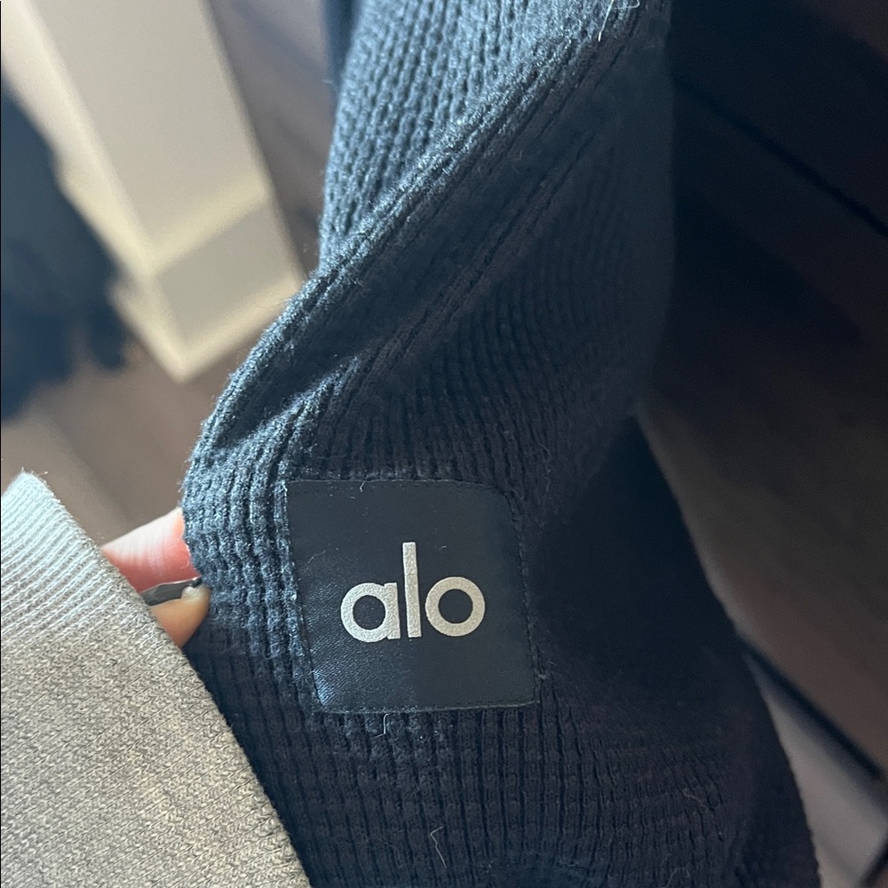 ALO Yoga Waffle Set - Picture 5 of 7